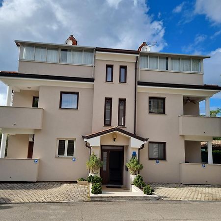 Apartments Krizine Umag Ngoại thất bức ảnh